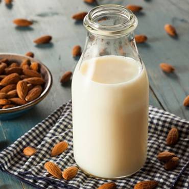 Чем полезно зерновое молоко