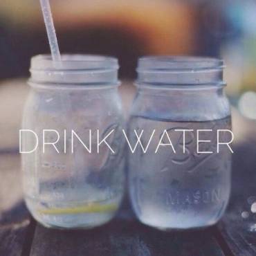 Как научиться пить достаточное количество воды