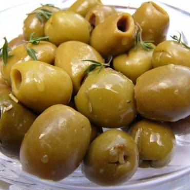 Оливки: состав, польза и свойства оливок