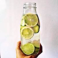 Зачем пить утром воду с лимоном?