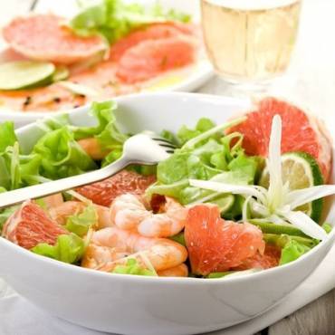 Грейпфрутовый салат с морепродуктами