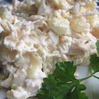 Салатик с куриной грудкой и яйцом