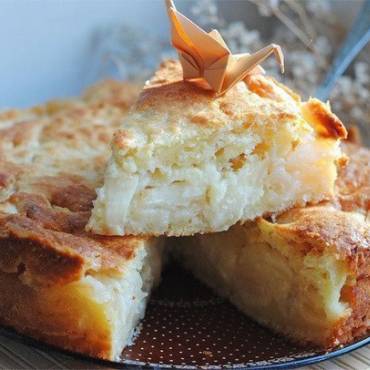 Низкокалорийный овсяный пирог с яблочной заливкой