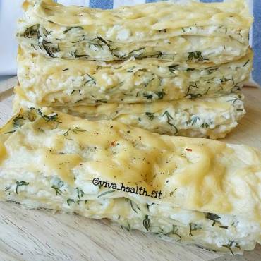 Ачма с сыром и зеленью