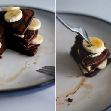 Полезные десерты: шоколадные оладьи к завтраку