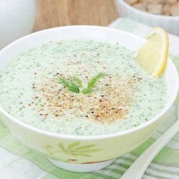 Холодный кефирный суп с овощами