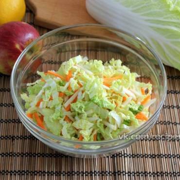 Салат со свежей капустой и морковью