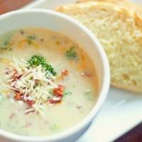 Овощной крем-суп из брокколи с сыром