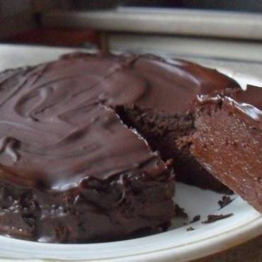 Шоколадный торт без муки, масла, маргарина, сахара